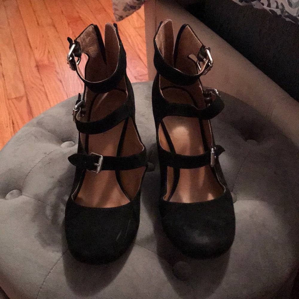 Black Mary Jane Heels